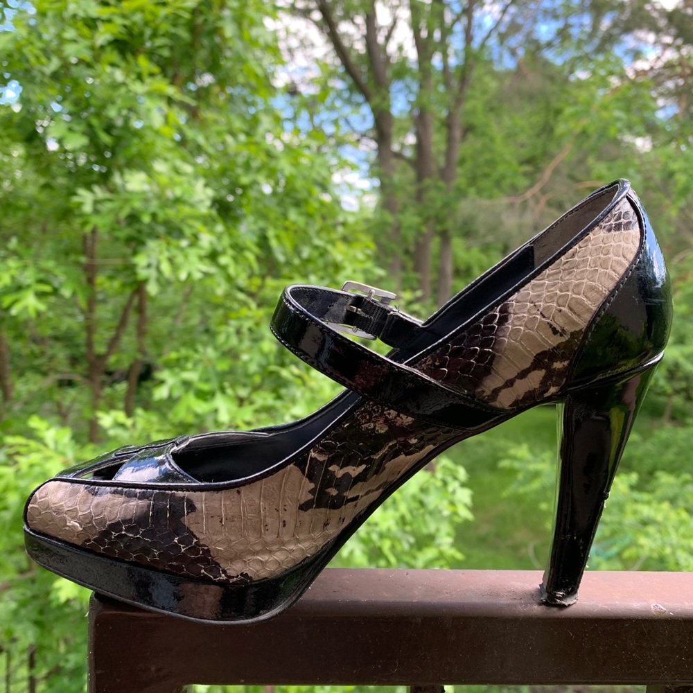 Town Shoes Leather heels with snake print